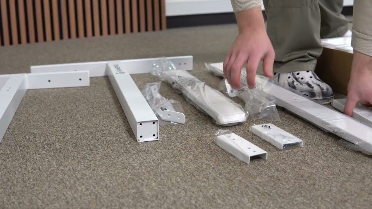 Комп'ютерний стіл GamePro GDC216W White video preview