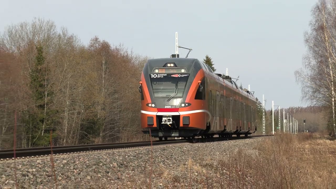 Штадлерский дизель-поезд 2431 близ ст. Ныммкюла / Stadler DMU 2431 near Nõmmküla station