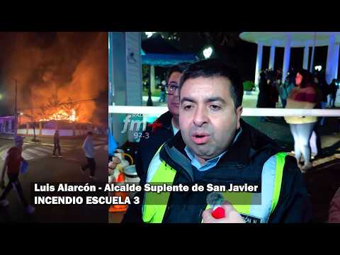 Incendio destruye histórica Escuela N°3 de San Javier en plena Plaza de Armas