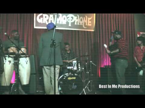 Kenny DeShields @ The Gramophone (Fly Away)