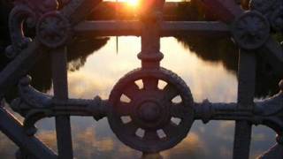 Luces - La Puerta Verde