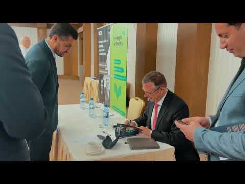 Synergia Academy and MCE Management Center Europe