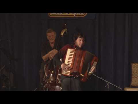 Cory Pesaturo Composes on the Spot with Audience Keys & Styles: Carnival of Venice