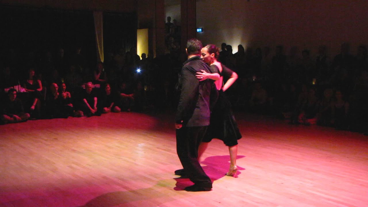 Natalia Cristobal Rivé and Diego ‘El Pajaro’ Riemer @ Edinburgh Bailongo December 2015 - 1