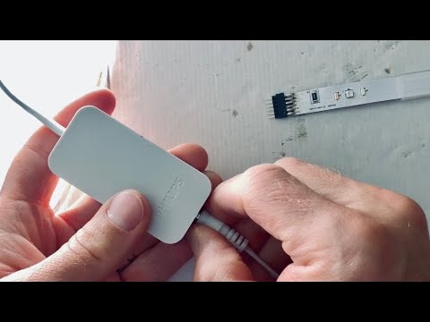 Renovation: testing my Philips Hue Lightstrip Plus modifications.