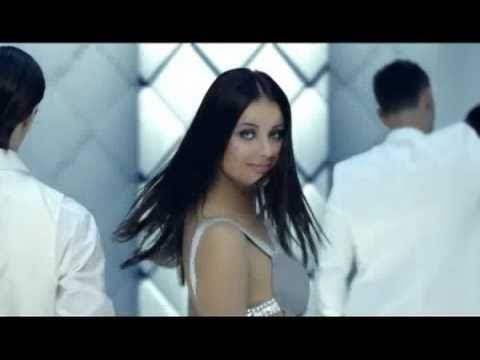 Оксана Федорова "на шаг один"