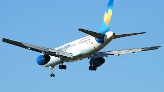 preview picture of video 'Thomas Cook Boeing 757-200 & New Livery A321 at Palma de Mallorca Airport !'
