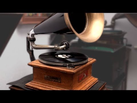 The Caroliners play on G&T New Victor Gramophone