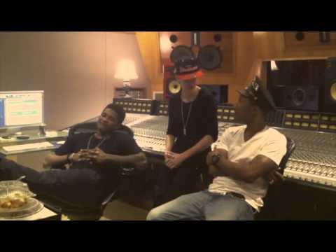 Justin Bieber, Pharrell and Usher in the studio talking christmas.