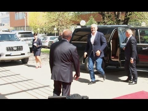 Rama i relaksuar dhe me xhinse te Mustafa e Veseli