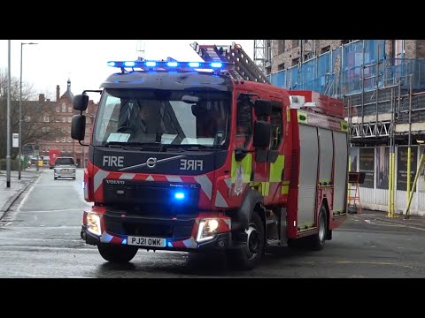 *NEW* Gorton First Pump Responding - Greater Manchester Fire And Rescue Service