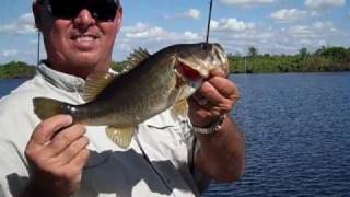 preview picture of video 'Bass Fishing on Lake Okeechobee .mp4'