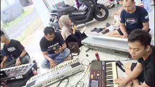 Download lagu RAMPAK KEYBOARD Live sesi Latihan K2M (Komunitas Keyboardis Majalengka) Cover  Buta Karena Cinta mp3