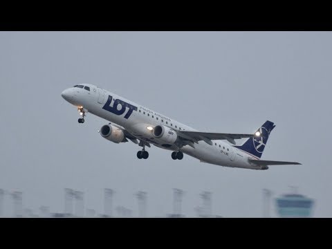 LOT Polish Airlines Embraer 195LR SP-LNG Flight LO376 MUC-WAW departure at Munich Airport