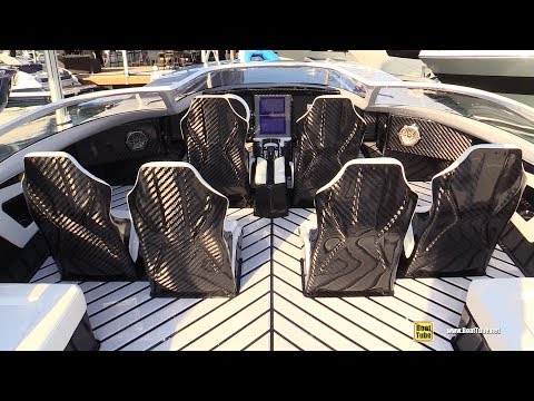 2019 Donzi Icon 44 1600hp Racing Boat - Walkthrough - 2019 Miami Boat Show