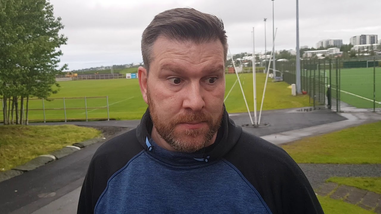 Binni Gests: Menn voru með hausinn á bólakaf í rassgatinu á sér