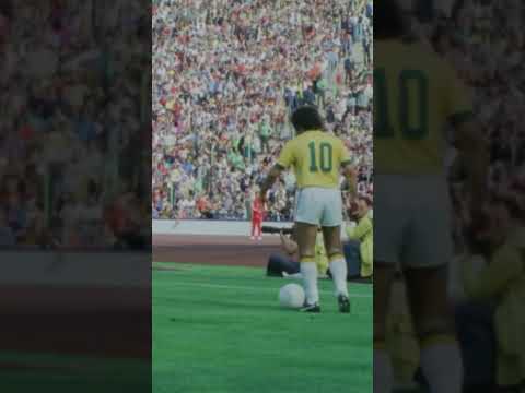 RIVELINO’S ELASTICO WILL GIVE YOU CHILLS 😳⚡ #legend #footballshorts