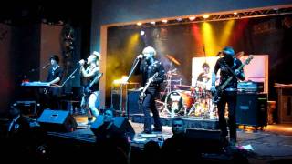 My Darkest Days - Sick and Twisted Affair LIVE