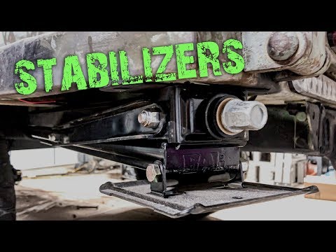 M101 Trailer Build E6 - Rear Stabilizer Jacks