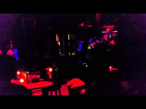 DJ - HENRIKO S. SAGERT hier im Wal