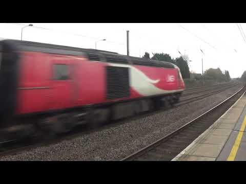 43238 National Railway Museum (6 Tone) - 43320 Pass Arlesey DM (02/02/2019)