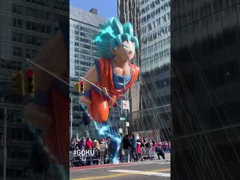 Thanksgiving parade 2021 Goku balloon