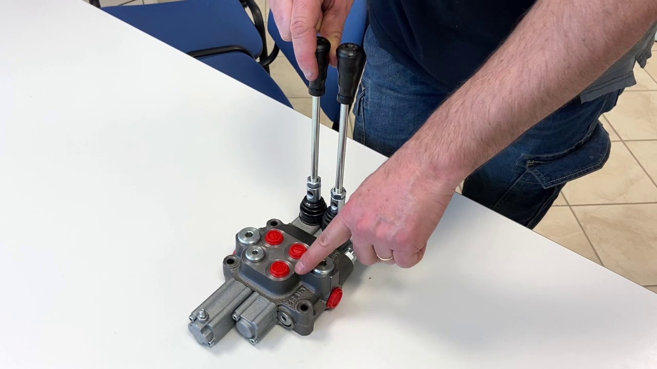 AMI 252 DISTRIBUTORE OLEODINAMICO 3/8 2 LEVE 1 DE + 1 SE FLOTTANTE IN SCARICO