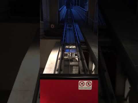 Weihnachtsspecial: Mitfahrt Standseilbahn Polybahn Zürich