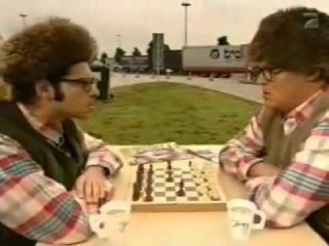 Schwarzer bauer auf A8 Bully