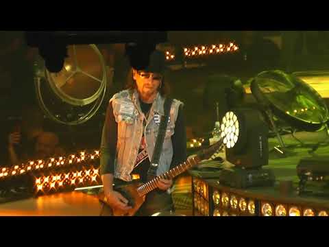 KABÁT - Do Bolívie na banány ,  Košice 14.11.2017 , 1080p