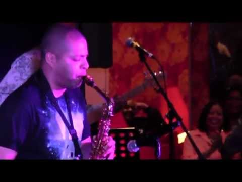 Larry Braggs and Alex Han perform aboard The Smooth Jazz Cruise 2013