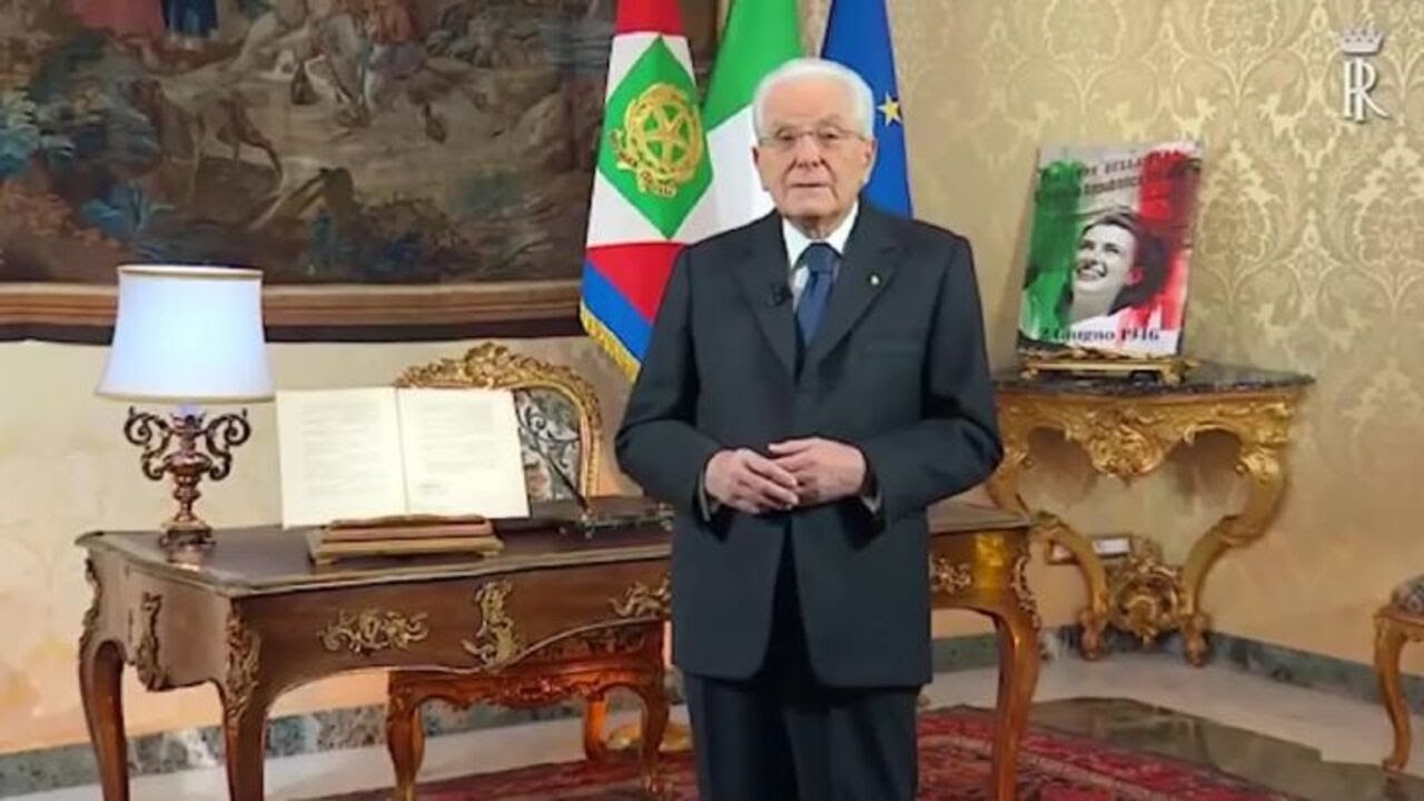 Mattarella: "La Repubblica è uno spartiacque nella storia d'Italia"