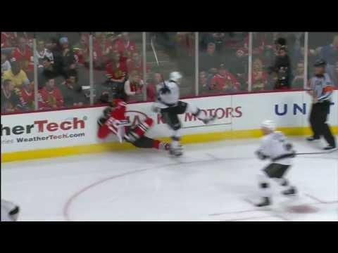 Jake Muzzin lays heavy hit on Jonathan Toews
