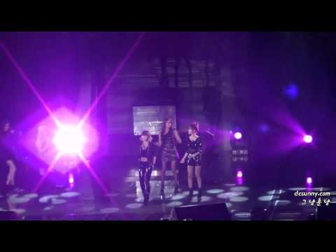 [fancam] SNSD - Go Girls @ 101209 Golden disk Award