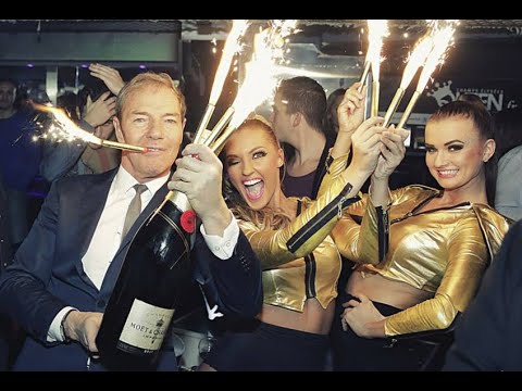 Disco Queen Gold, Silver, Pink avec Tony Gomez