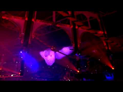 De Q Dance Feestfabriek 2010 DVDRip