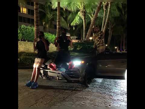 B.O.M x 23 Vonni - Krispy Kreme