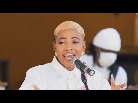 Amanyea performing at Earth Hour 2021