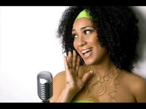 Quedate - Aymee Nuviola