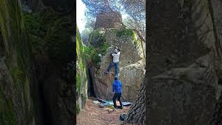 Video thumbnail of El Buscamigas, 7B. La Pedriza