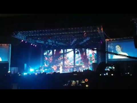 Peabo Byson Ft Raisa - Beauty & The Beast ( live GSP UGM Yogyakarta)