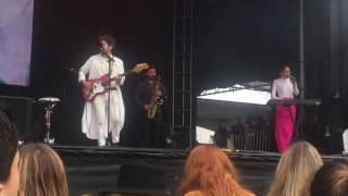 Amanaemonesia - Chairlift Live @ The Meadows Festival 10-02-2016