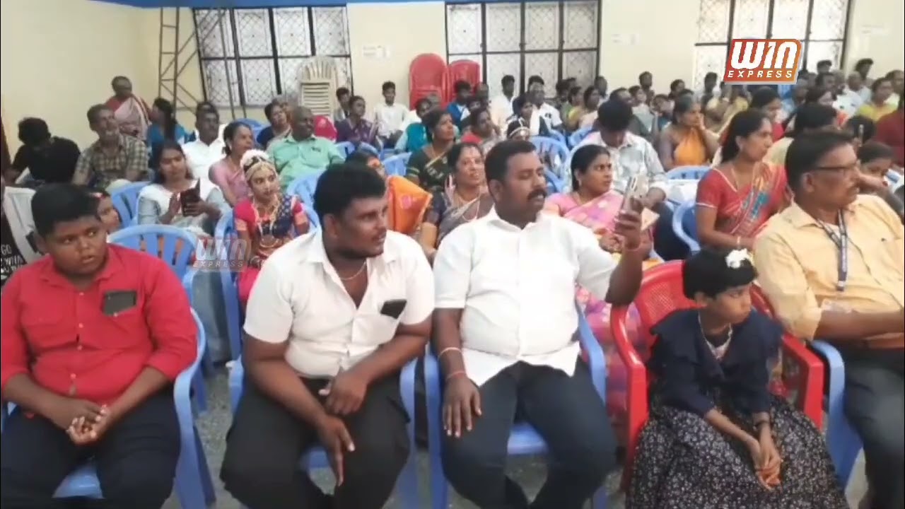 தேனியில் நவசமாஜ் சேரிட்டபிள் சொசைட்டி மூன்றாம் ஆண்டு துவக்க விழாவில் பொதுத்தேர்வில் அதிக மதிப்பெண் பெற்ற பள்ளி மாணவ மாணவிகளுக்கு நினைவு பரிசு வழங்கப்பட்டது!