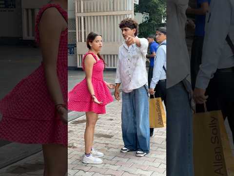 Oye auntyyy 😂 #viral #yt #comedy #prank #shortsviral