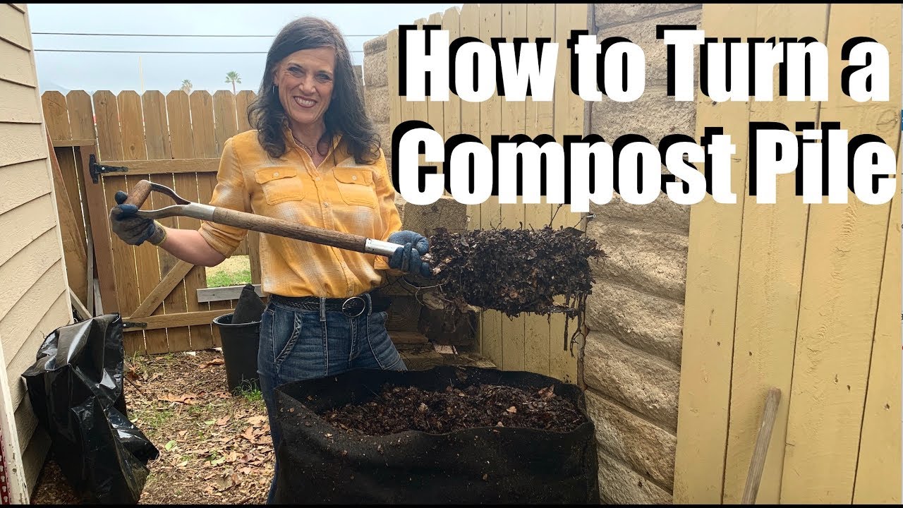 How to Turn a Hot Compost Pile  / How to Compost #3