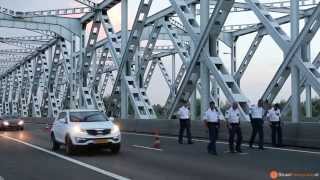 preview picture of video 'Politie onderzoek op de A27 bij Hank ivm overval op juwelier in Breda (2014-06-07)'