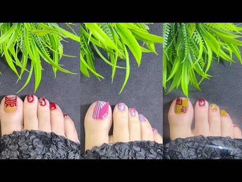 Holiday Toe Nail Designs