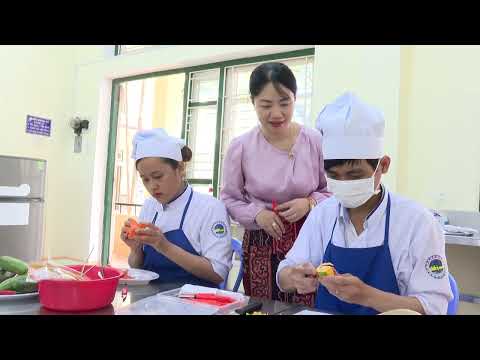 Trường Cao đẳng Kỹ thuật Công nghệ Quy Nhơn Tuyển sinh đào tạo gắn với cam kết việc làm và thu nhập