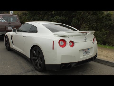 Nissan GT-R Akrapovic Exhaust Sound