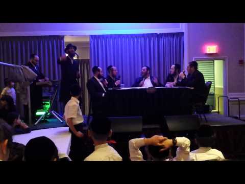 Eli Marcus singing Nisht Gadaaget Yiden